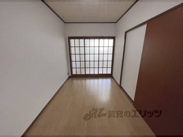 洋室　5.3