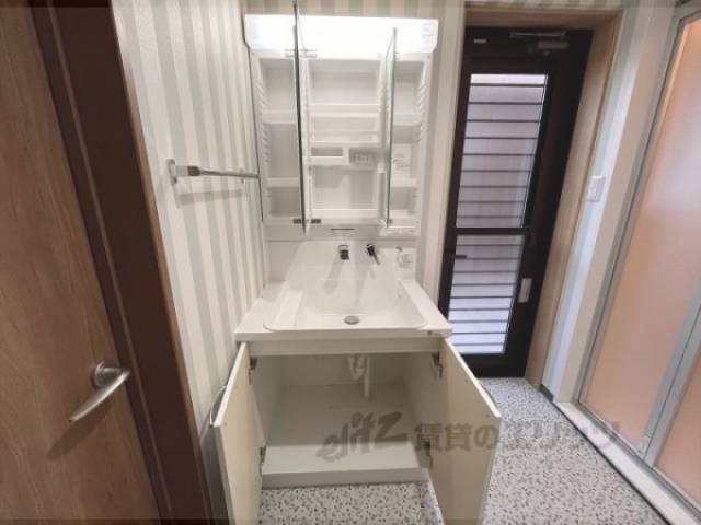 洗面所　収納