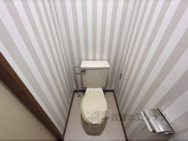 トイレ　２階