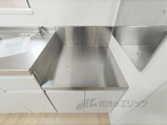 キッチン　コンロ置場