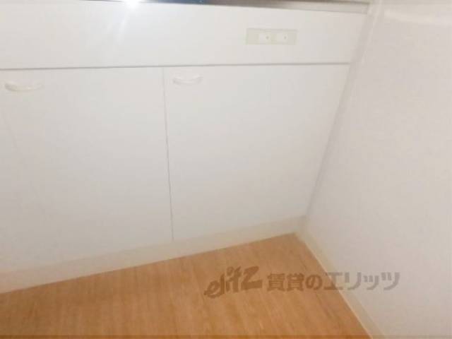 キッチン　収納