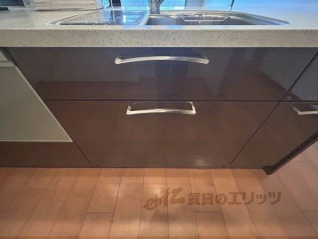 キッチン　下部収納