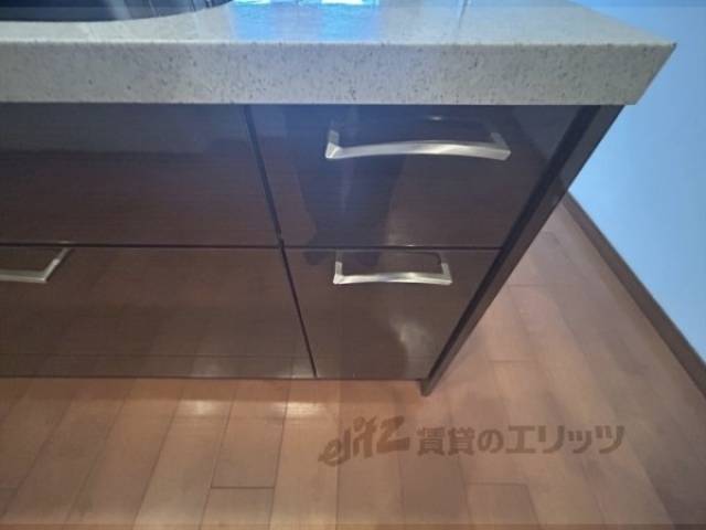 キッチン　下部収納