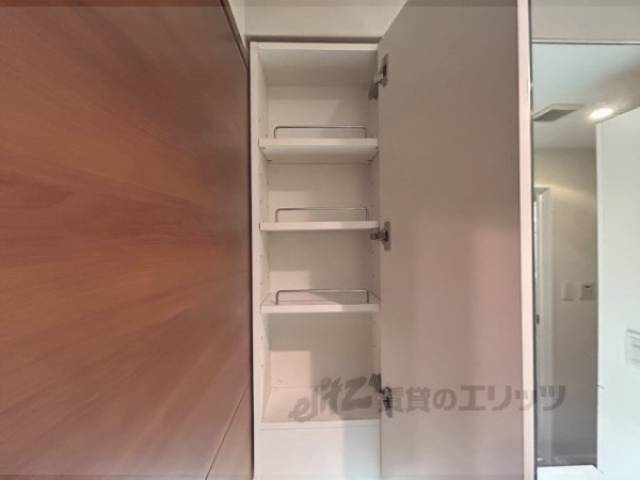 洗面所　上部収納