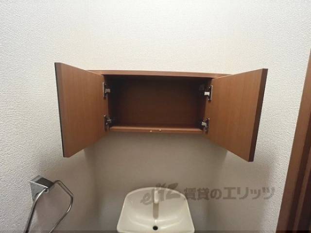 トイレ　棚