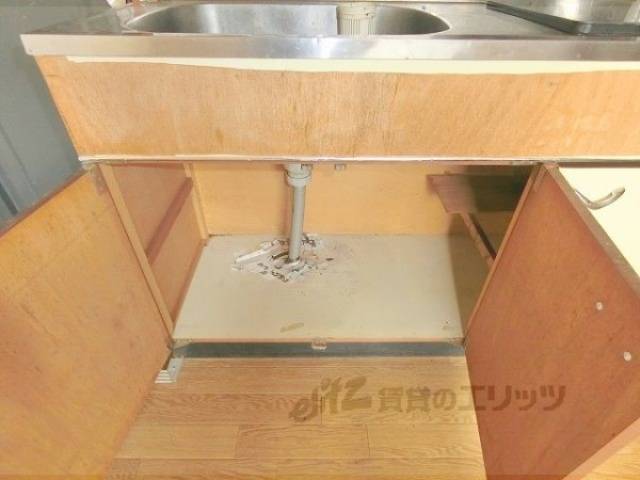 キッチン　下部収納