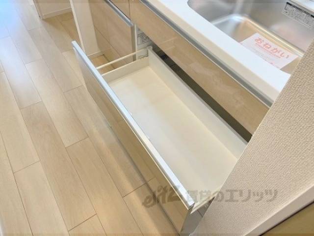 キッチン　収納