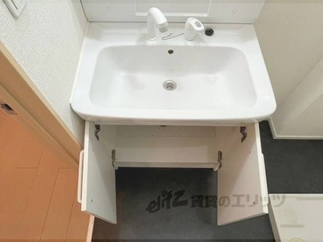 洗面所　収納