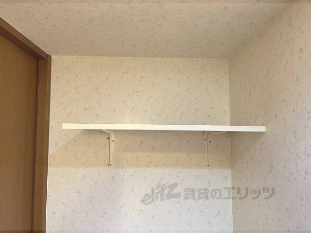 洗濯機置場　物置