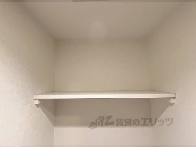 トイレ　物置