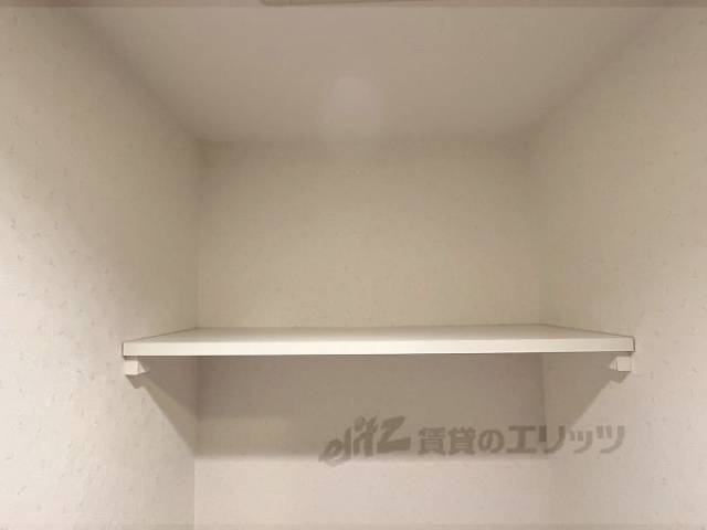 トイレ　物置