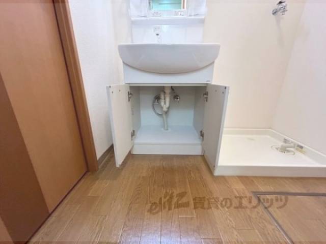 洗面所　収納