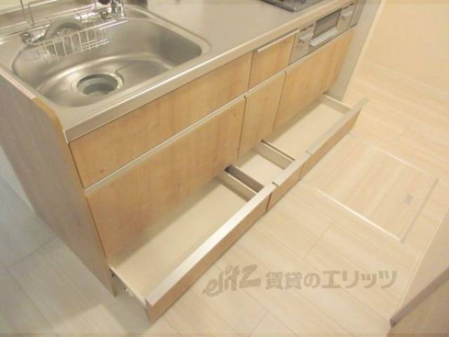 キッチン　下収納