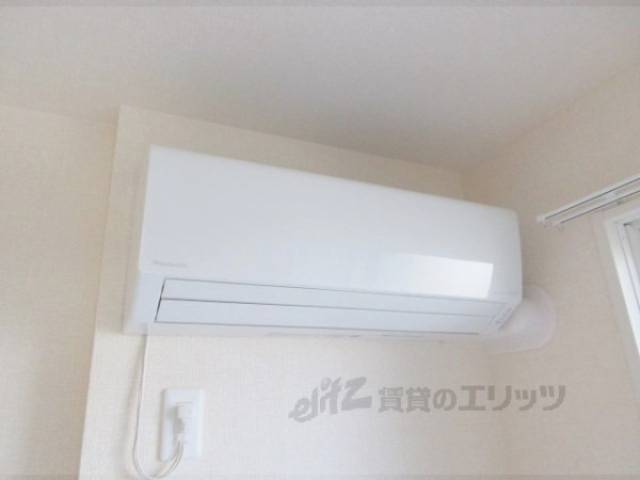 エアコン　リビング