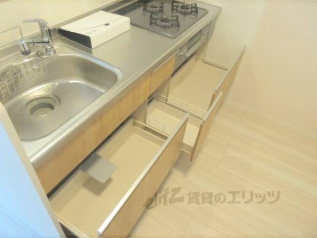 キッチン　下収納