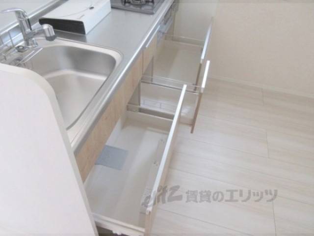 キッチン　下収納