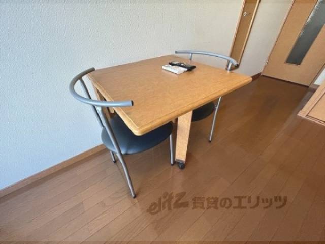 ダイニングテーブル