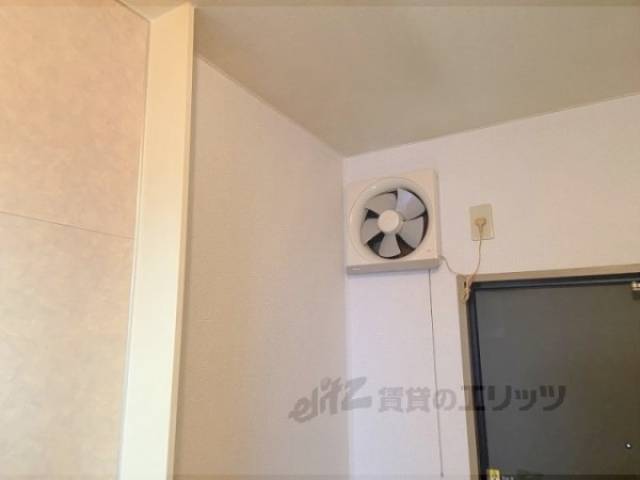 キッチン　換気扇