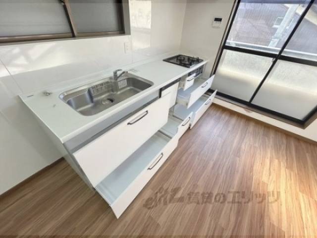 キッチン　キッチン下部収納