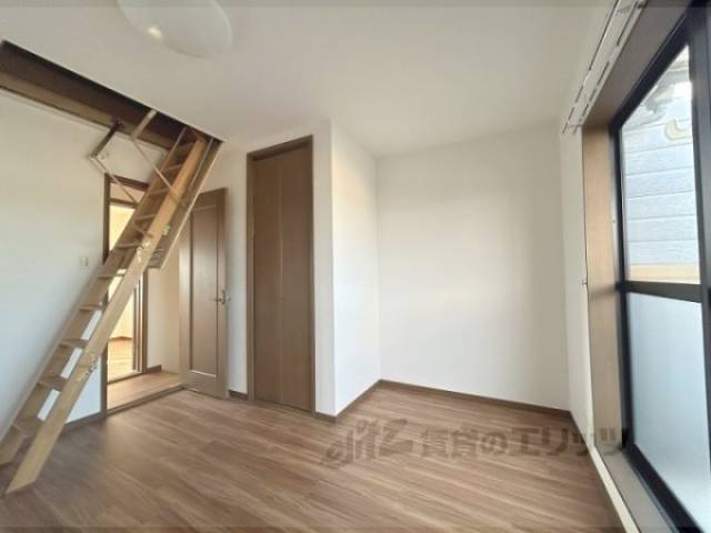 洋室　6.5帖洋室