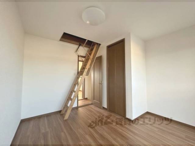 洋室　6.5帖洋室