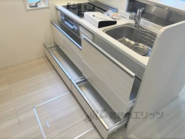 キッチン　下部収納