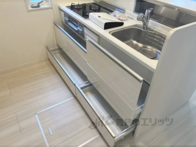 キッチン　下部収納