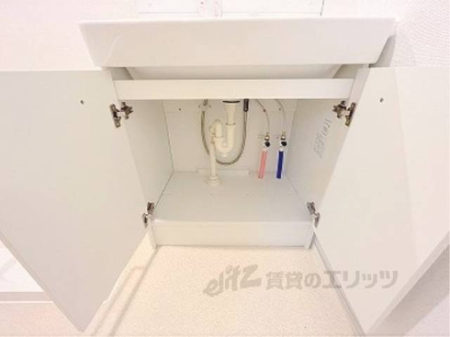 洗面所　洗面所下部収納