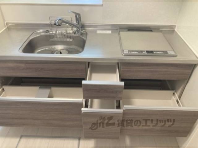 キッチン　収納