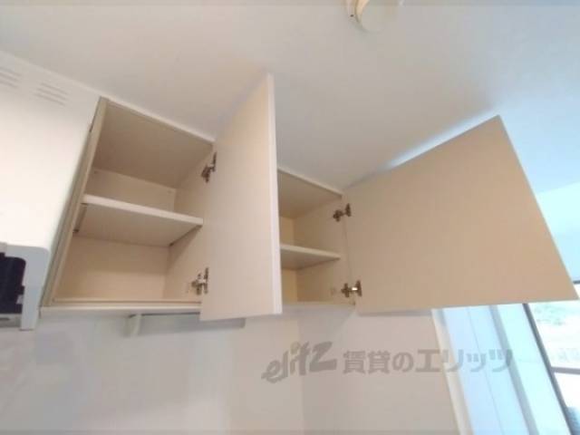 キッチン　収納