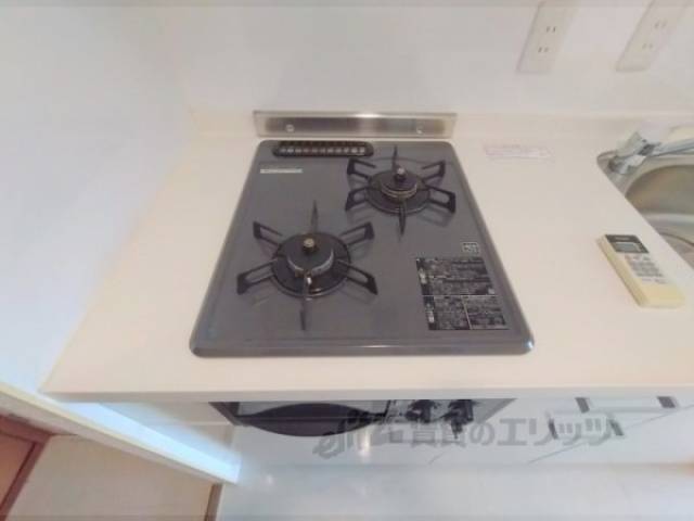 キッチン　２口コンロ