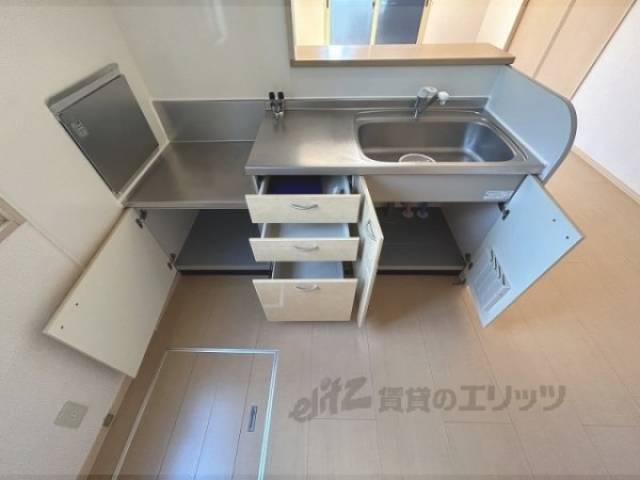 キッチン　収納