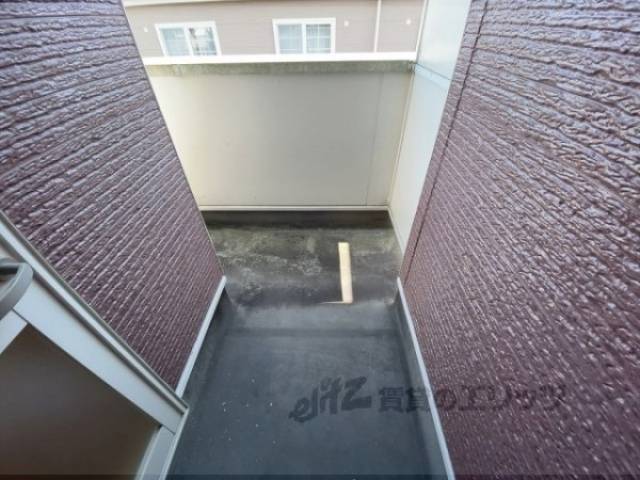 ベランダ　二階洋室勝手口