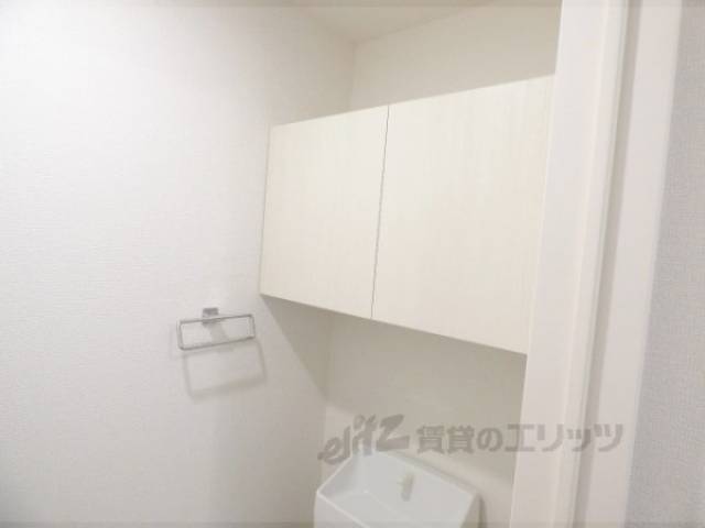 トイレ　上棚