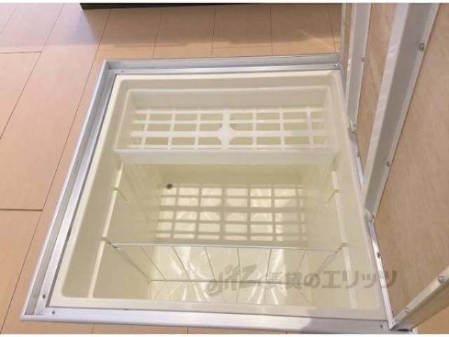 キッチン　床下収納