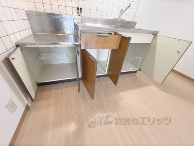 キッチン　収納