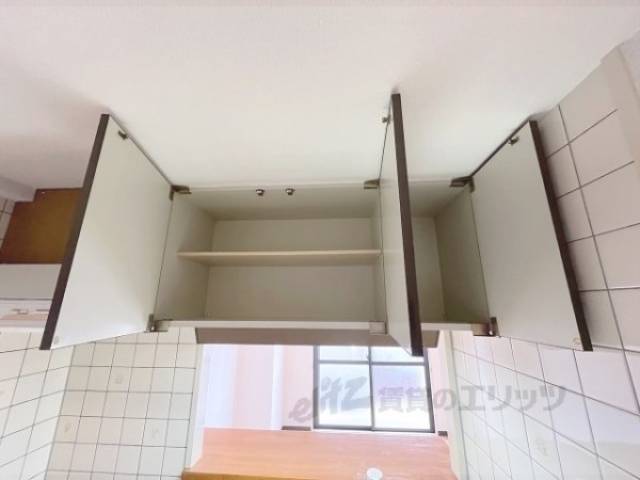 キッチン　収納