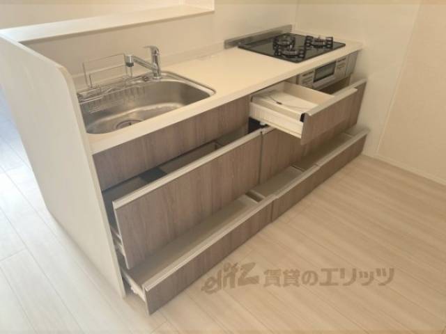 キッチン　下部収納