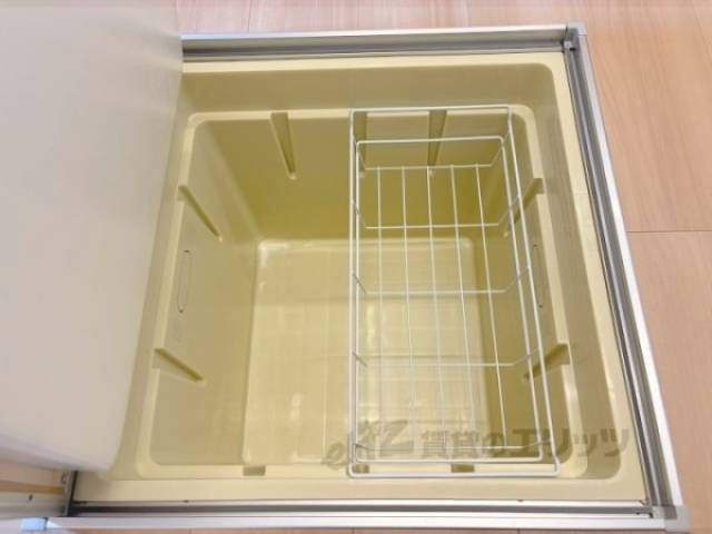 キッチン　床下収納