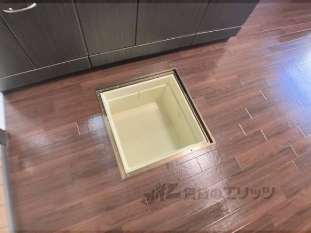 床下収納