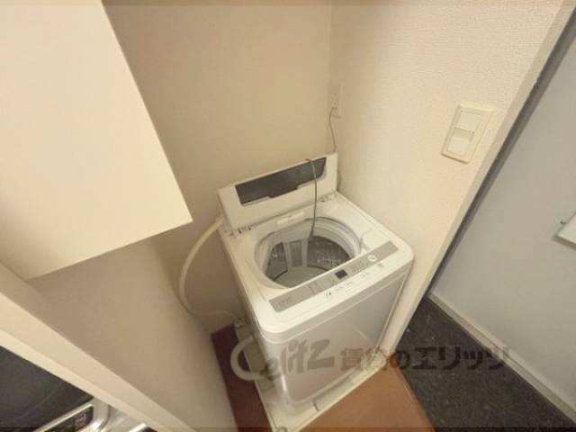 洗濯機置場　洗濯機