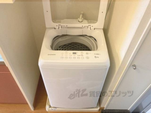 洗濯機置場　洗濯機