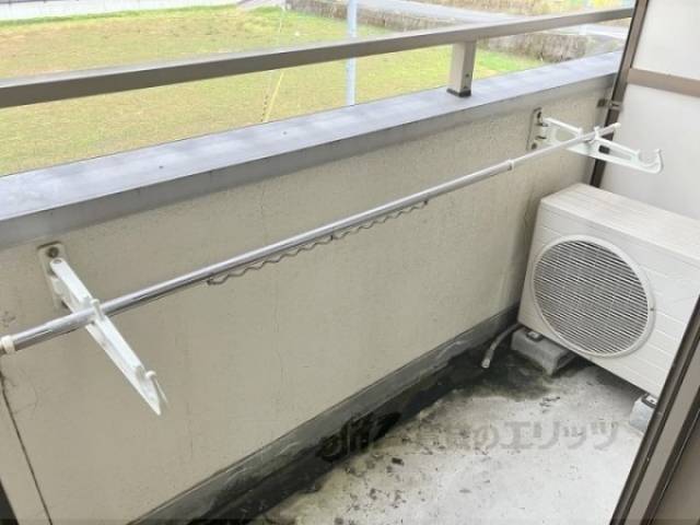 ベランダ　物干し竿