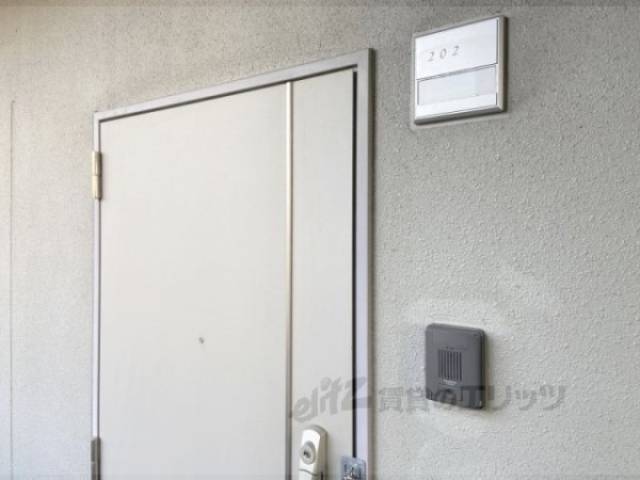 玄関　インターホン