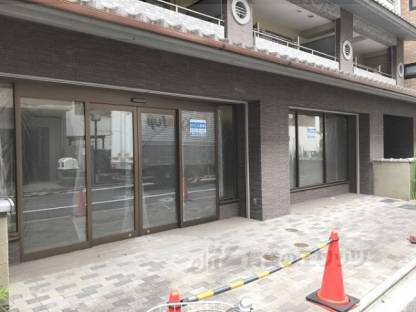 店舗入口