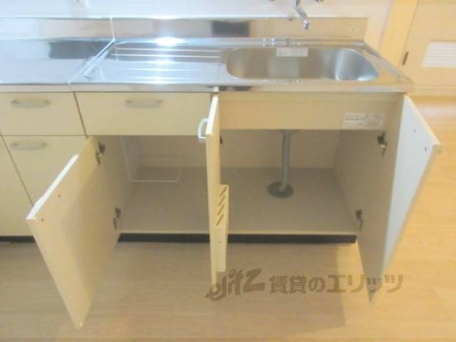 キッチン　下収納