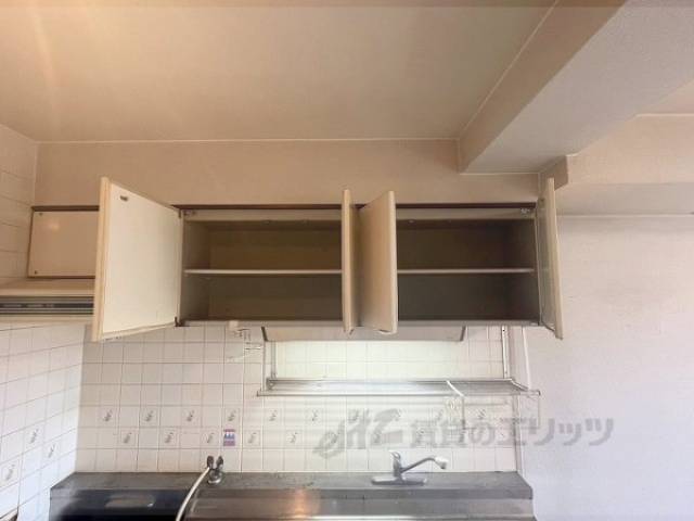 キッチン　収納