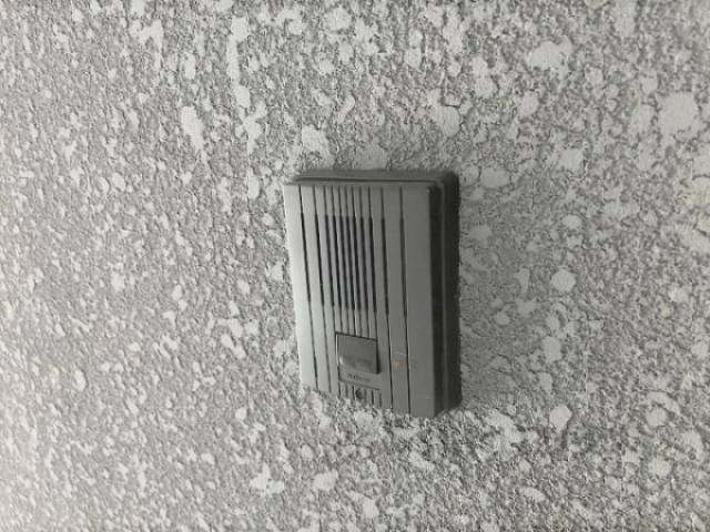 玄関　インターフォン