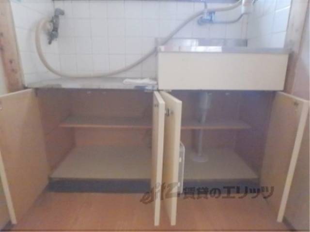 キッチン　下部収納