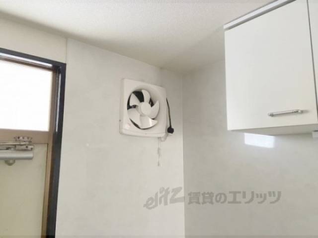 キッチン　換気扇